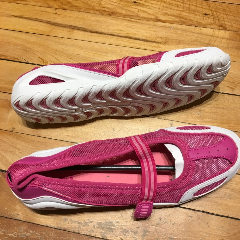 2 Pairs of NWT LANDS' END Mary Jane Shoes Size 11 - Picture 2 of 5